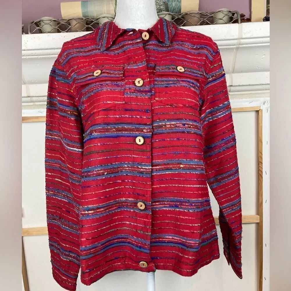 Coldwater Creek Red & Multicolor Woven jacket w/light wood buttons❤️